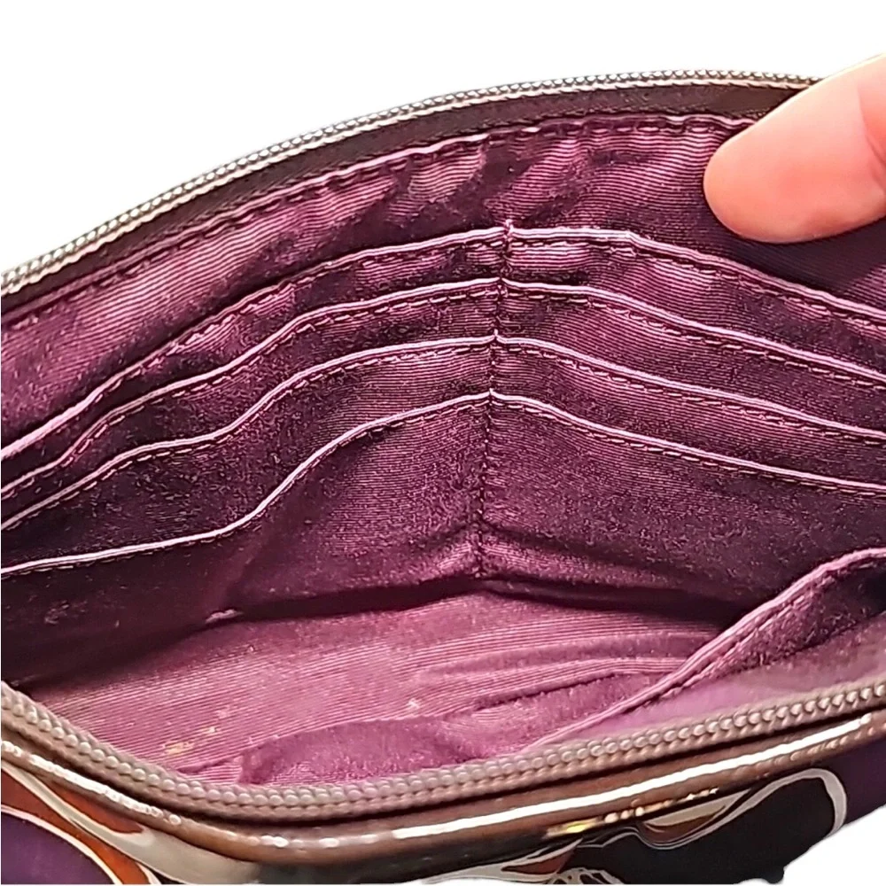 COACH POPPY SIGNATURE WRISTLET - Picture 7 of 9